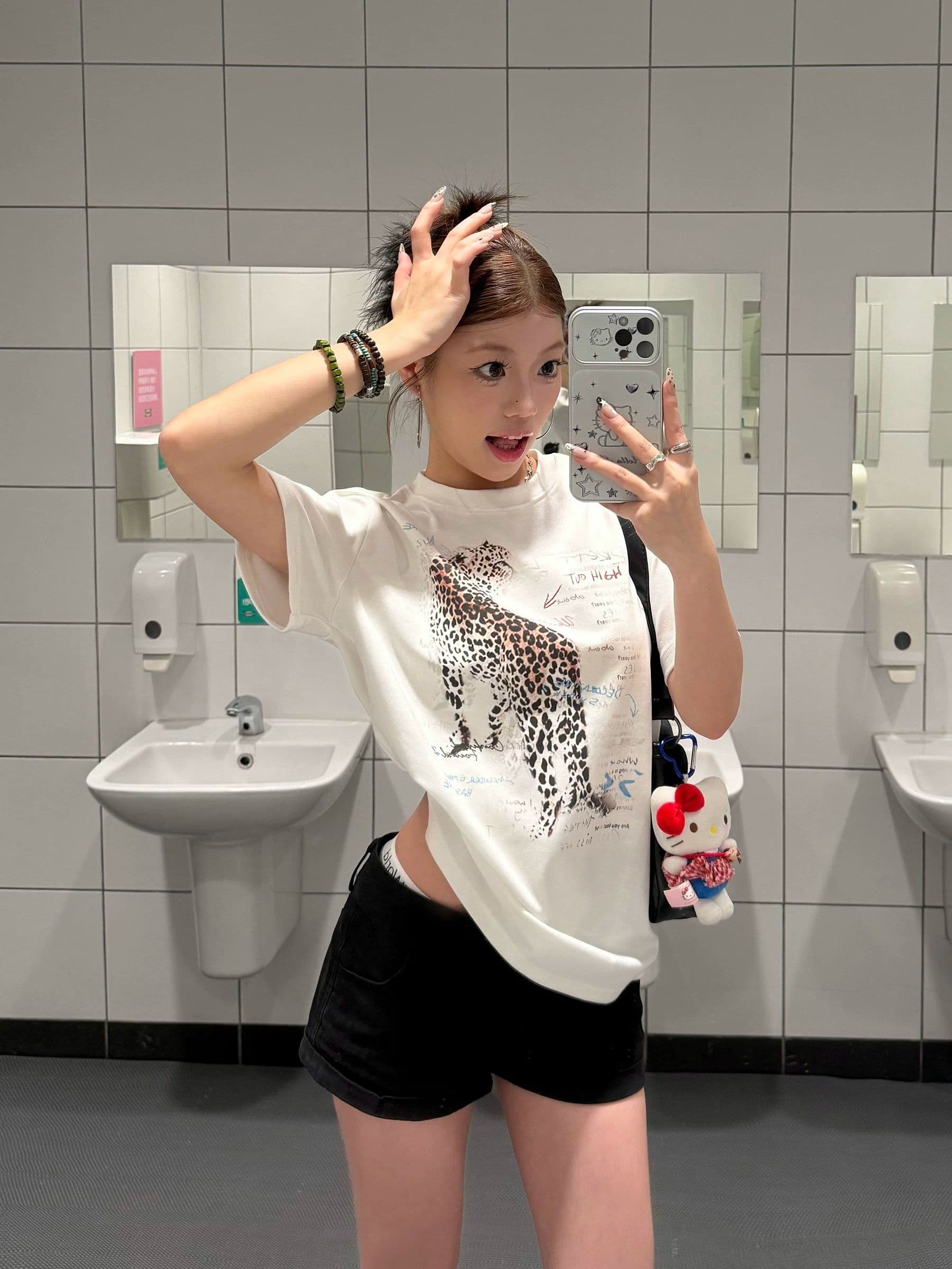 원본 품질 아메리칸 레트로 어린애 같은 표범 프린트 화이트 긴팔 티셔츠 상세 이미지 6