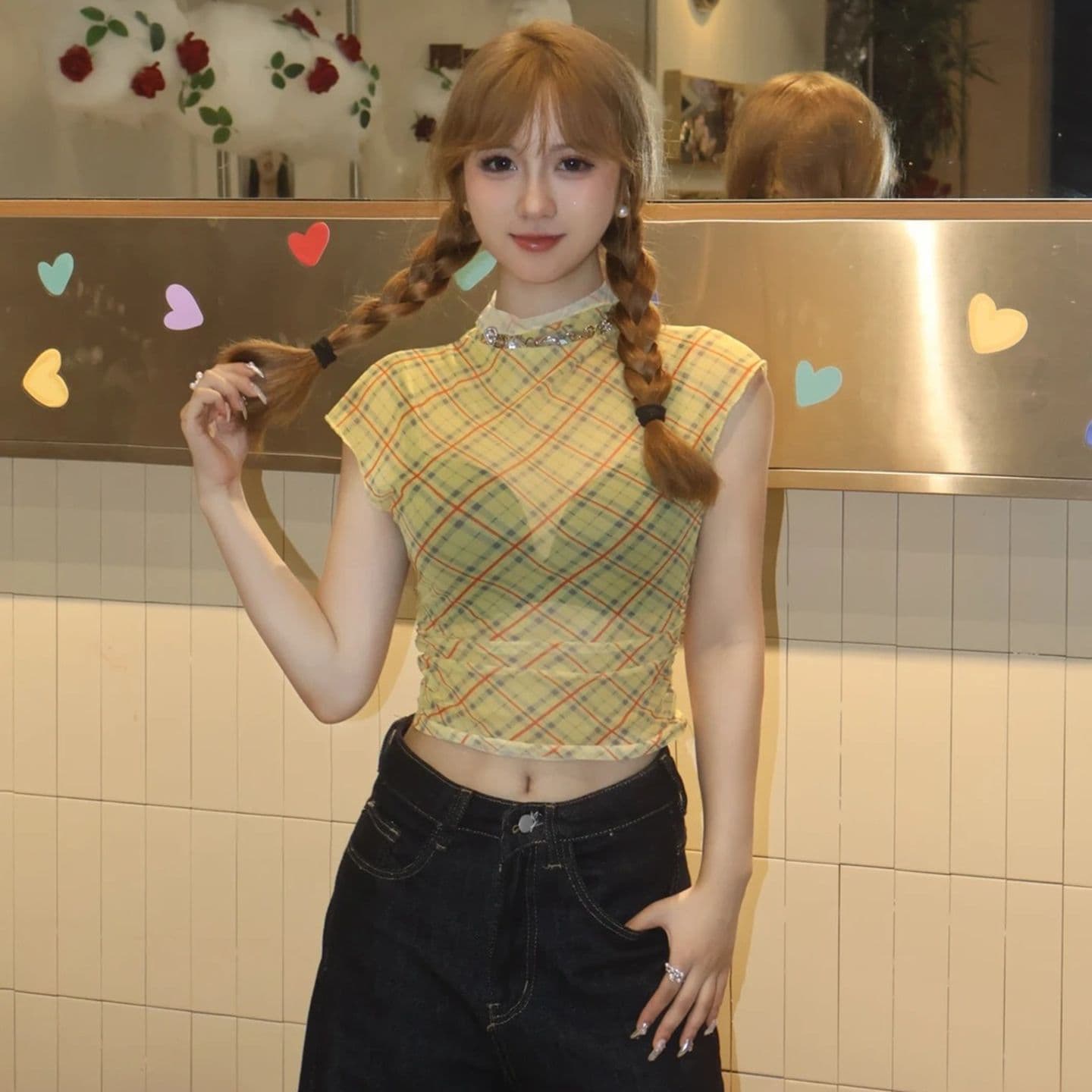 원본 품질 레트로 디자인 센스 작은 대중 체크무늬 긍정적 인 어깨 티셔츠 이슬 뼈의 맨위 이미지 4