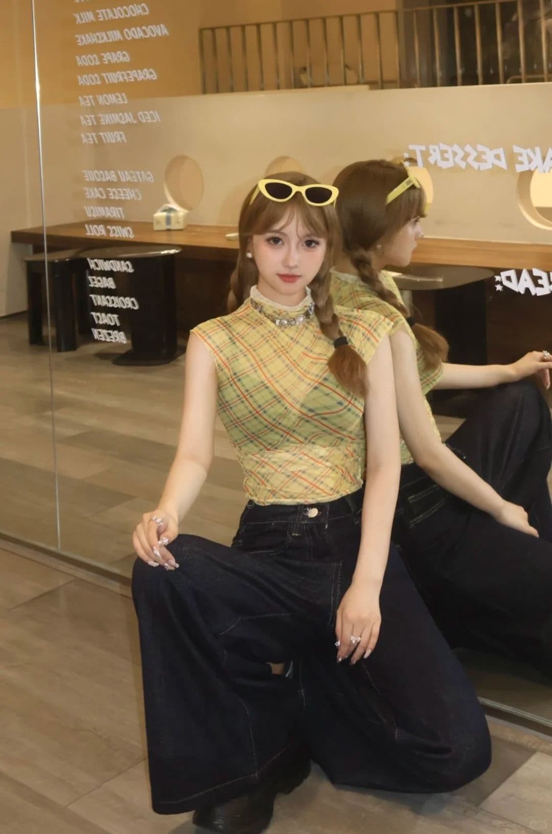 원본 품질 레트로 디자인 센스 작은 대중 체크무늬 긍정적 인 어깨 티셔츠 이슬 뼈의 맨위 상세 이미지 16