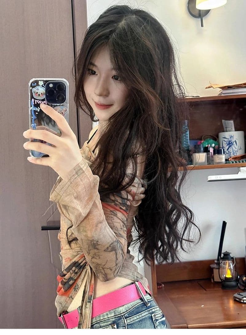 레트로 낙서 오프숄더 망사 맨위 여성 계절 얇은 스타일 긴팔 자외선 차단 블라우스 몸매 가꾸기 맨위 상세 이미지 7
