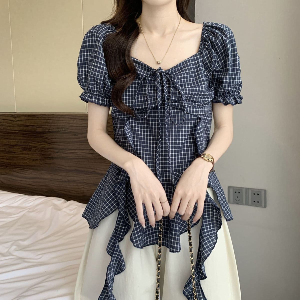 빅 사이즈 표지 배 프랑스식 레트로 리본 체크무늬 여성 셔츠 여름 통통한 여동생 슬림해 보이는 거품 소매 광장 칼라 맨위 상세 이미지 17