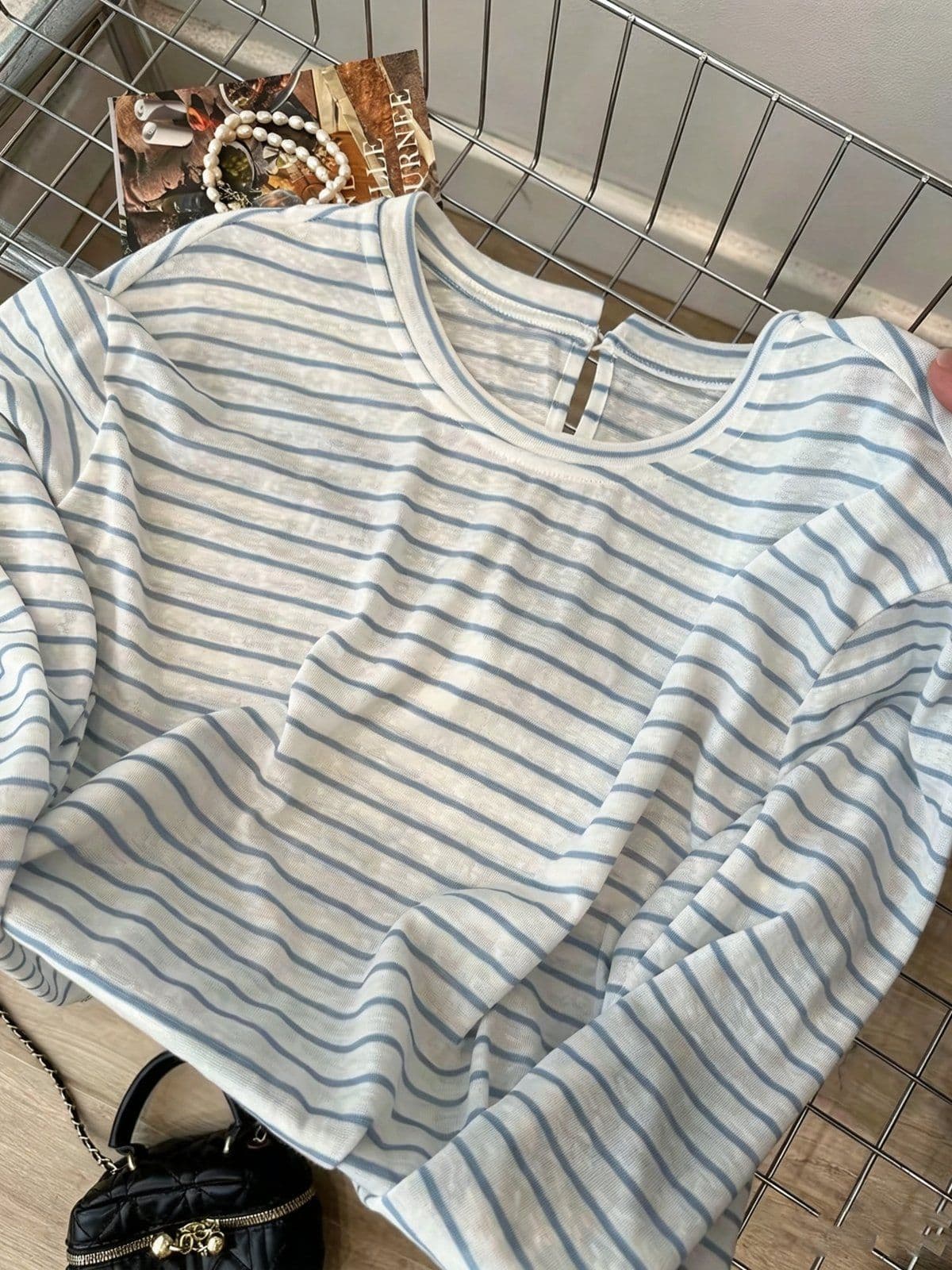 150그램 70 라이 경기 서울 30 폴리 에스터 한 부서 뒤에 홀로우 아웃 스트랩 스트라이프 자외선 차단 의류 긴팔 티셔츠 여성 여름 맨위 상세 이미지 6