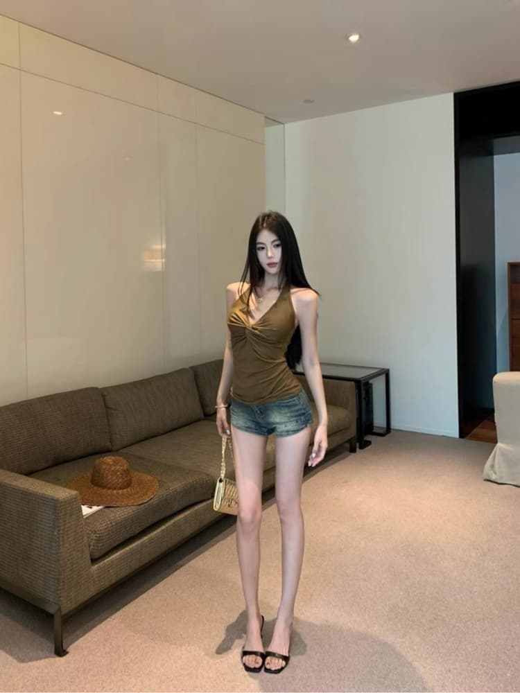 대외 무역 뜨거운 판매 섹션 디자인 센스 작은 대중 비틀림 행침 목 캐미솔 여름 쇼트 스타일 핫걸 맨위 상세 이미지 8