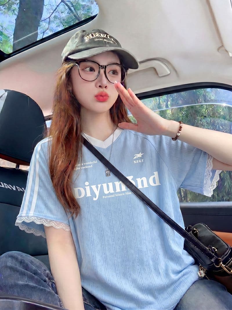 220 그램 자카드 반팔 티셔츠 여성 의류 여름 새로운 한 부서 디자인 센스 달콤함 레이스 V넥 맨위 상세 이미지 8