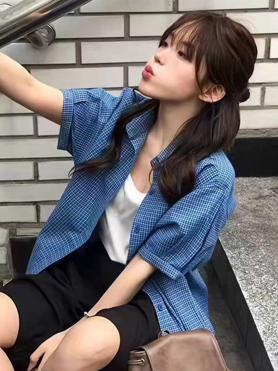 품격 아메리칸 레트로 파란색 체크무늬 반팔 여성 셔츠 여름 새로운 루즈핏 다용도 디자인 센스 캐주얼 맨위 상세 이미지 4