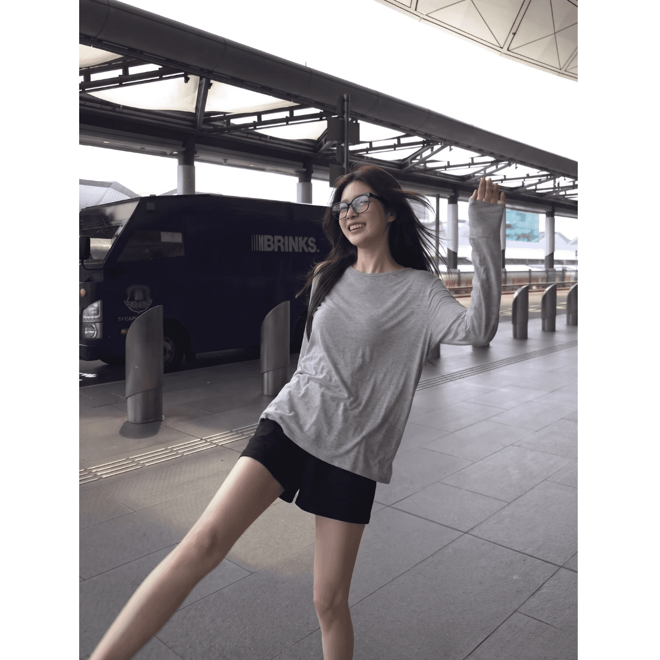 180 그램 훌륭함 수 있습니다. 실크 65 접착제 25 라이 경기 서울 10 암모니아 Lun 얇은 스타일 긴팔 티셔츠 여성 루즈핏 자외선 차단 블라우스 여름