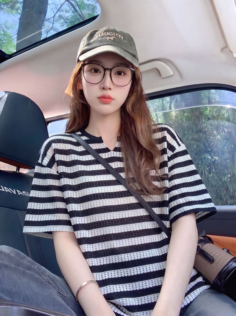 반팔 티셔츠 남자 여성 의류 여름 새로운 트렌디 한 부서 디자인 센스 홀로우 아웃 스트라이프 루즈핏 V넥 맨위 이미지 4