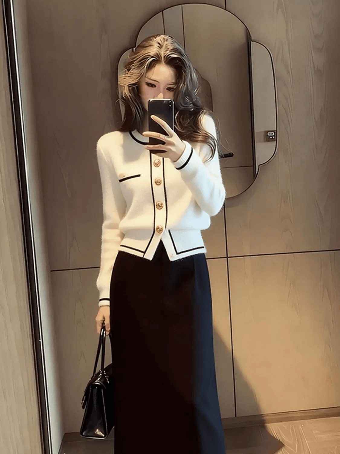 빅 사이즈 여성 의류 지방 mm 작은 샤넬 스타일 화이트 니트 오픈 가디건 빛 럭셔리 고급 센스 긴팔 스웨터 코트 가을 겨울 맨위 상세 이미지 4