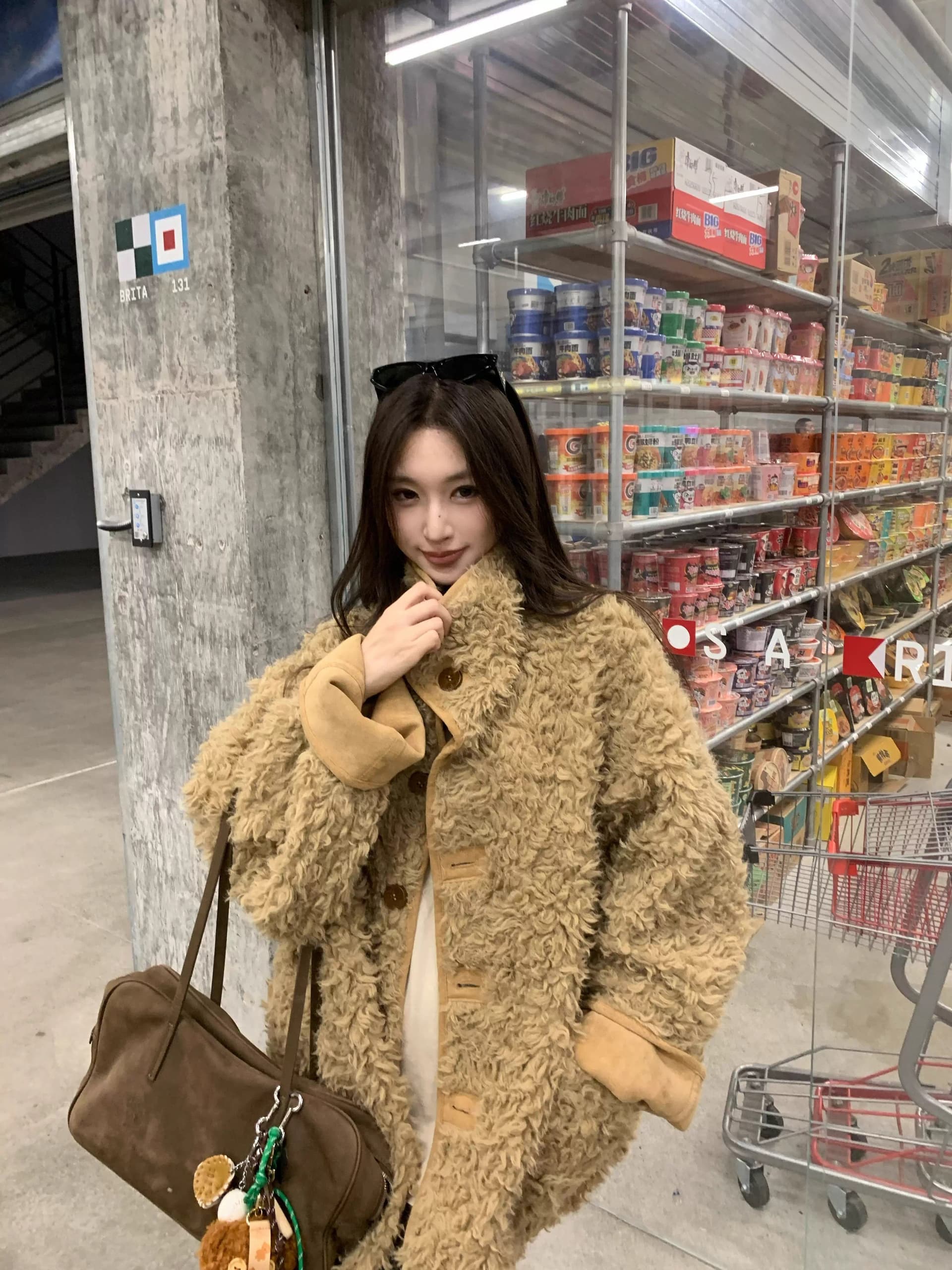 원본 품질 둘 착용 피모 하나 양털 오토바이 서비스 가을 겨울 루즈핏 두꺼운 스웨이드 모피 여성 코트 상세 이미지 12