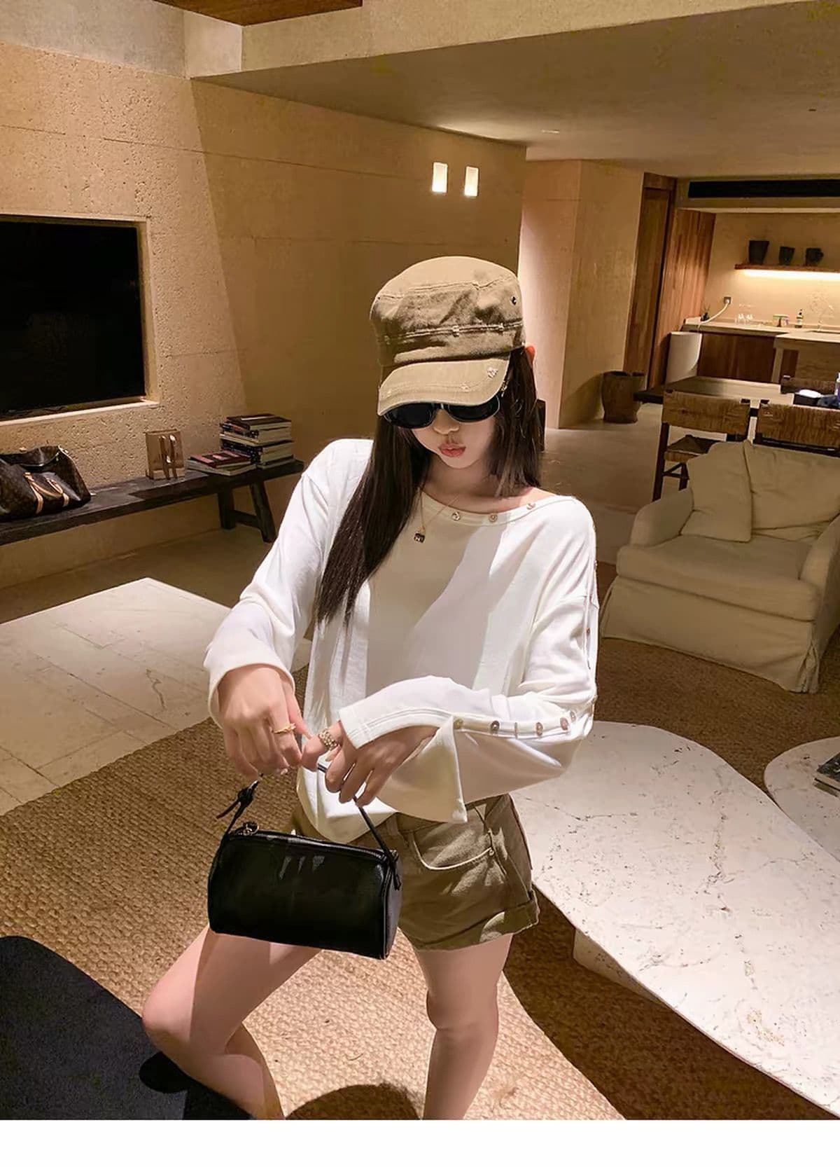 260 그램 양모 40 접착제 27 면 27 아크릴 6 암모니아 Lun 단추 비스듬한 어깨 긴팔 티셔츠 여성 가을 오프숄더 맨위 상세 이미지 18