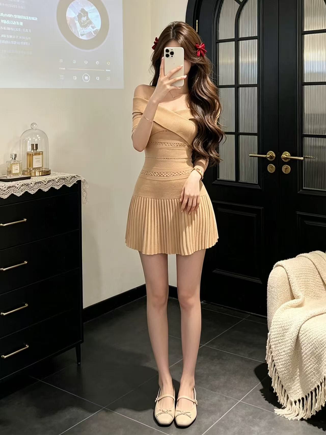 2026 새로운 니트 세트 여성 봄 여름 프랑스식 순수한 욕망 오프숄더 맨위 플리츠 스커트 투피스 세트 상세 이미지 3