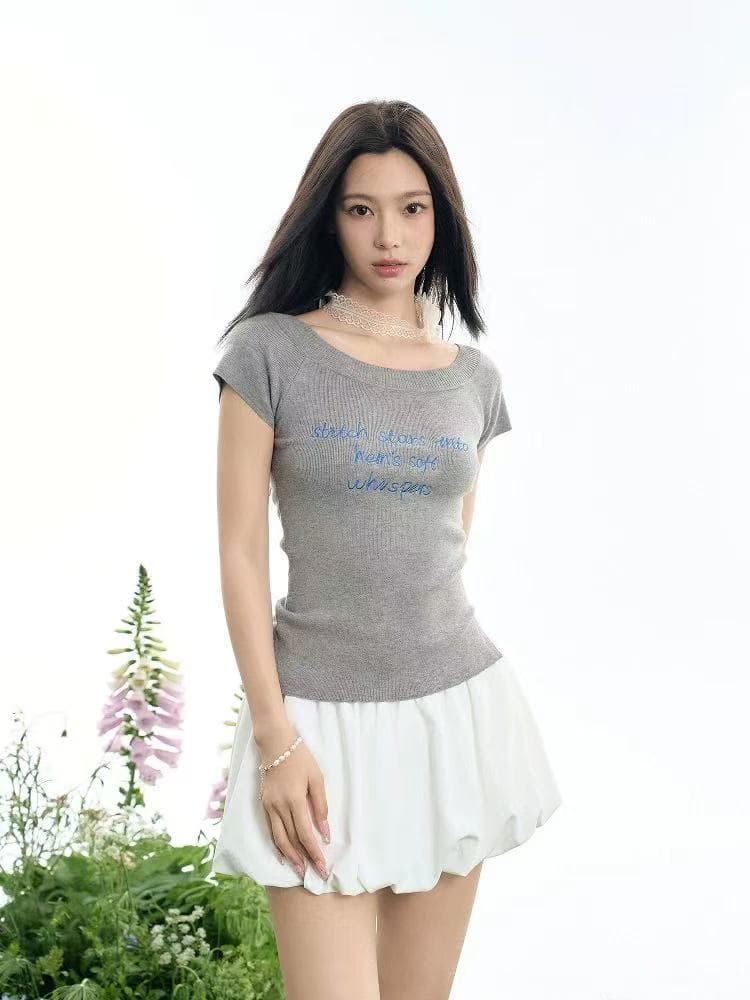insliisa 한국 스타일 여름 반팔 니트 스웨터 여성 품격 회색 레트로 2026 새로운 몸매 가꾸기 핫걸 맨위 이미지 3