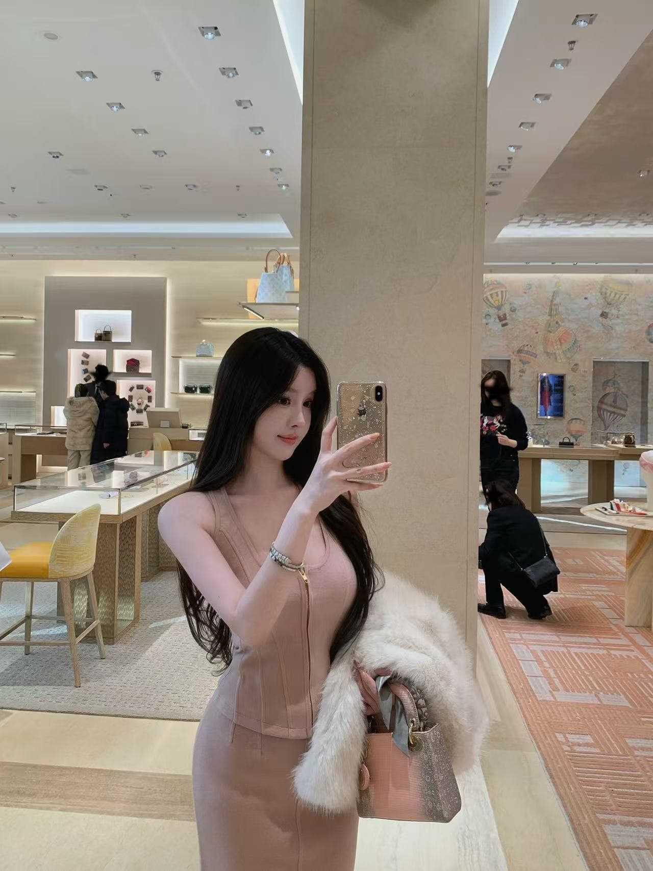 the swan 부문 피닉스 빛 럭셔리 부드러운 향기로운 부드러운 입력 구두 고급 공예 u 칼라 조끼 니트 맨위 반 스커트 상세 이미지 1