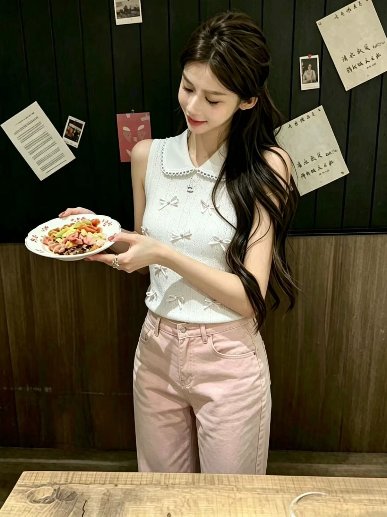 liheyu 한 부서 바람 베이비 칼라 홀로우 아웃 전신 작은 나비 매듭 티셔츠 여성 여름 몸매 가꾸기 쇼트 스타일 민소매 조끼 상세 이미지 3