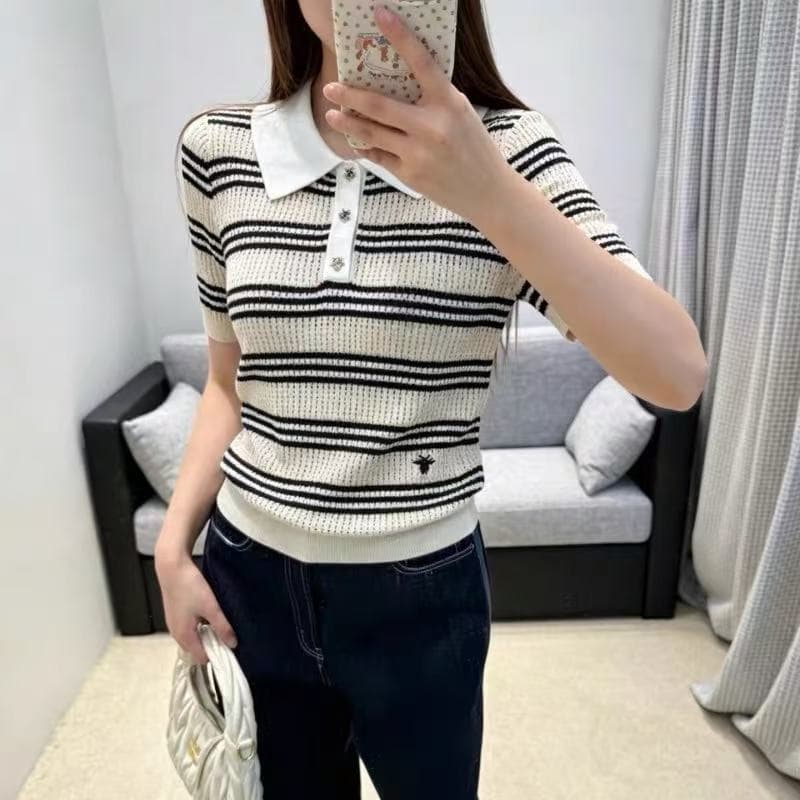2026 봄 여름 새로운 한 부서 POLO 칼라 스트라이프 배색 반팔 니트 스웨터 여성 몸매 가꾸기 슬림해 보이는 외국 가스 맨위 얇은