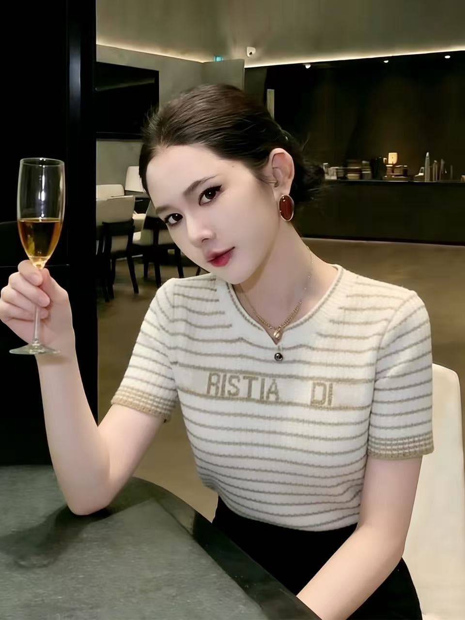 스트라이프 니트 스웨터 여성용 짧은 소매 몸매 가꾸기 슬림해 보이는 다용도 알파벳 프린트 풀오버 맨위 한국 스타일 트렌드 여름 새로운 상세 이미지 5