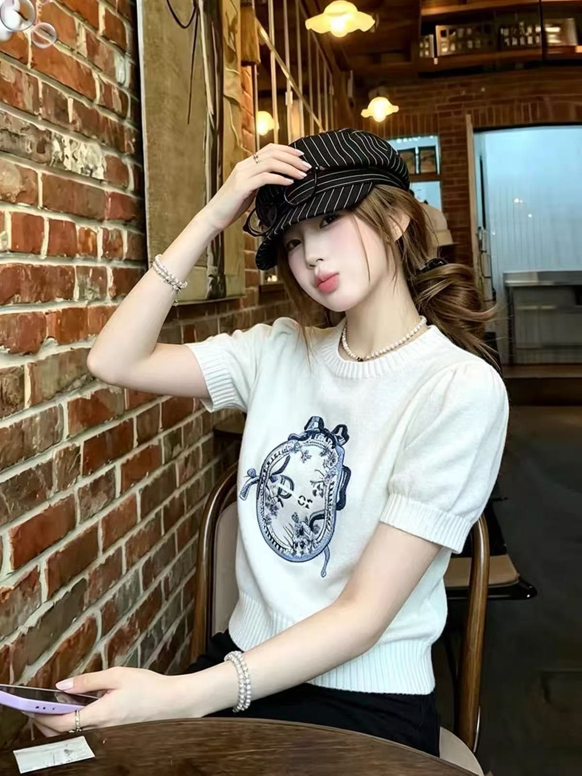 inno studio 레트로 부드러운 바람 자수 꽃무늬 반팔 니트 스웨터 디자인 센스 슬림해 보이는 다용도 맨위 여성 이미지 2