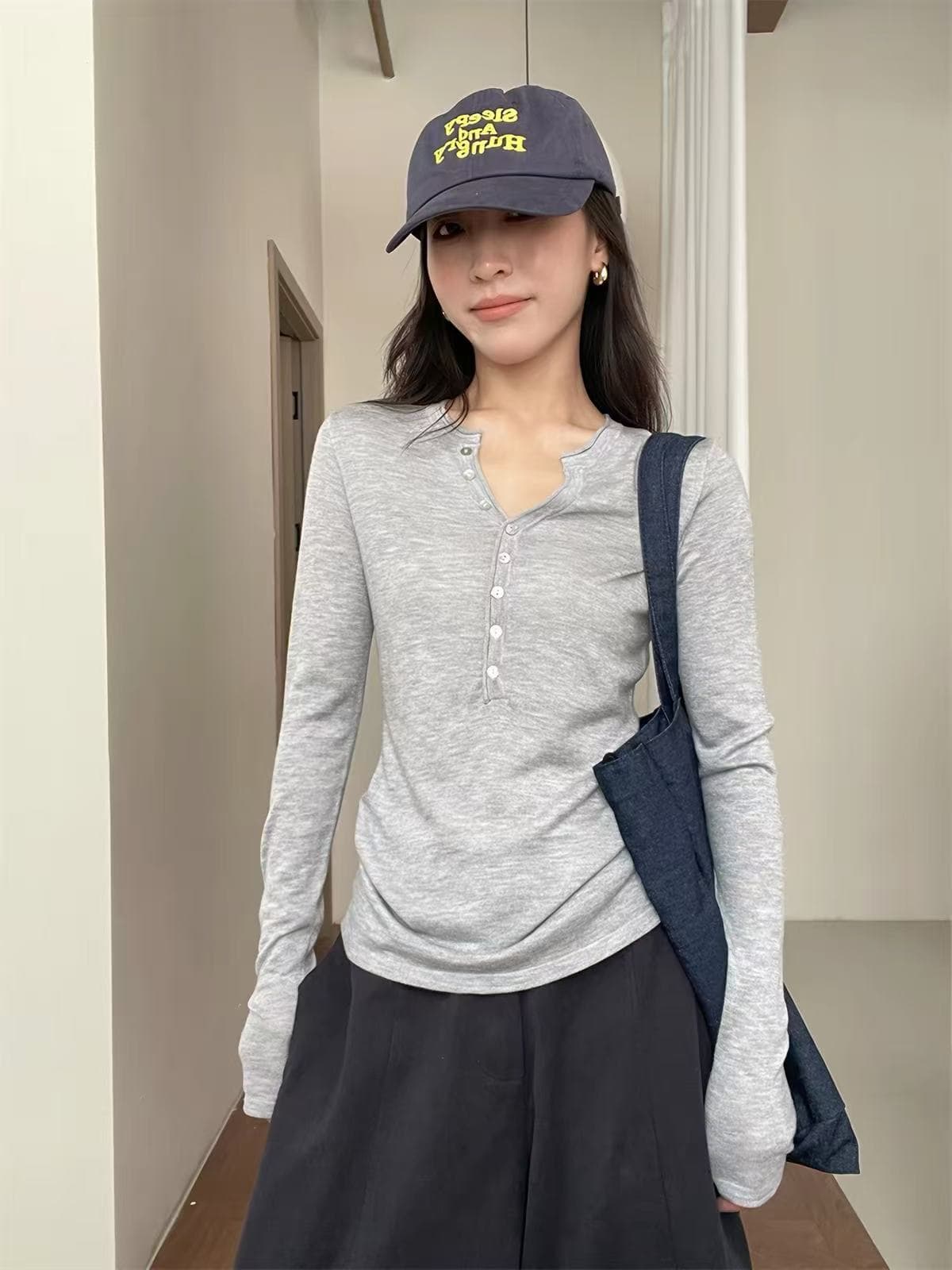 오래된 돈 바람 회색 몸매 가꾸기 헨리 셔츠 V넥 긴팔 티셔츠 여성 이른 가을 고급 센스 니트 기본 셔츠 인사이드 잡아라. 의류 이미지 2