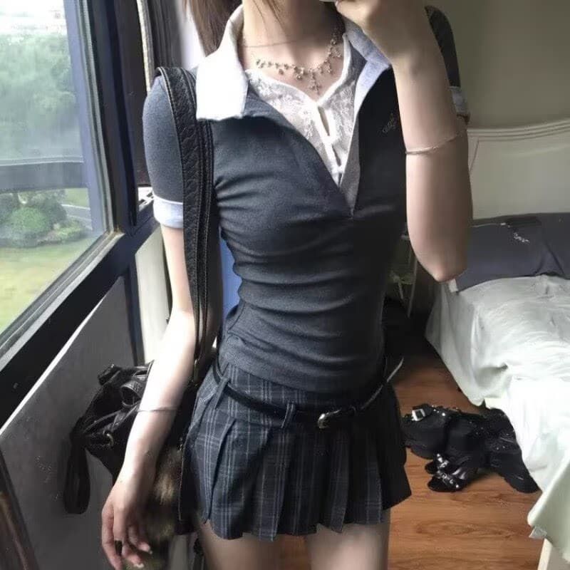 자이언트 잘 생긴 ~ 중 여름 세트 작은 키 아메리칸 핫걸 레이스 조각 V넥 티셔츠 맨위 플리츠 스커트 투피스 세트 상세 이미지 2