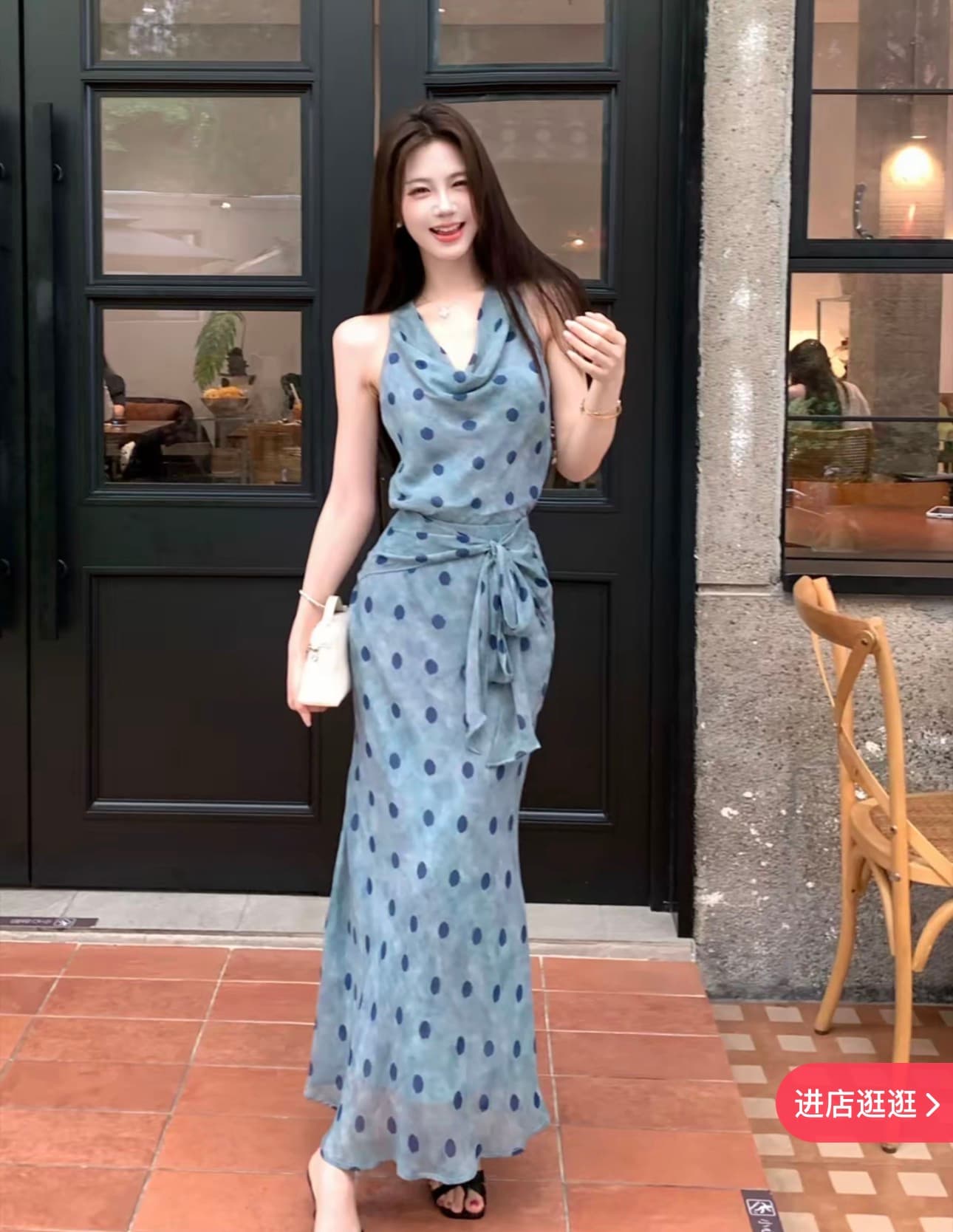 무쯔리 목자이 ~ 중 리 블루 웨이브 리플 그림자 프랑스식 V넥 도트 무늬 민소매 쉬폰 톱 도루 센스 슬림해 보이는 반 스커트 세트 이미지 3