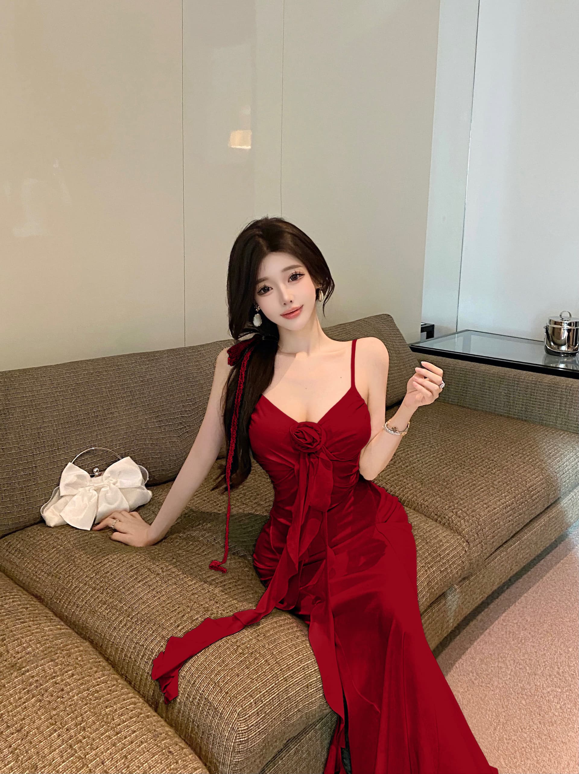 실사 섹시함 로얄 자매 V넥 꽃 분말 아름다움 디자인 센스 휴가 몸매 가꾸기 슬림해 보이는 민소매 타이트 스커트 길다 치마 상세 이미지 2