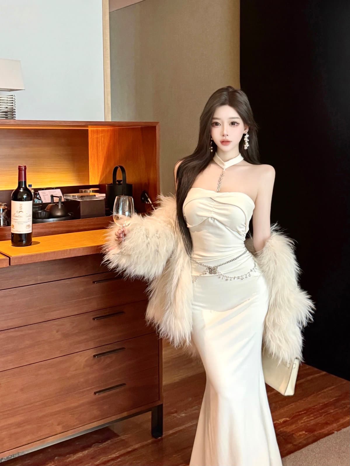 실사 핫걸 오프숄더 행침 목 플래시 훈련 슬립 드레스 센스 슬림해 보이는 타이트 스커트 작은 엄마 외국 가스 다용도 중간 길이 스커트 이미지 3