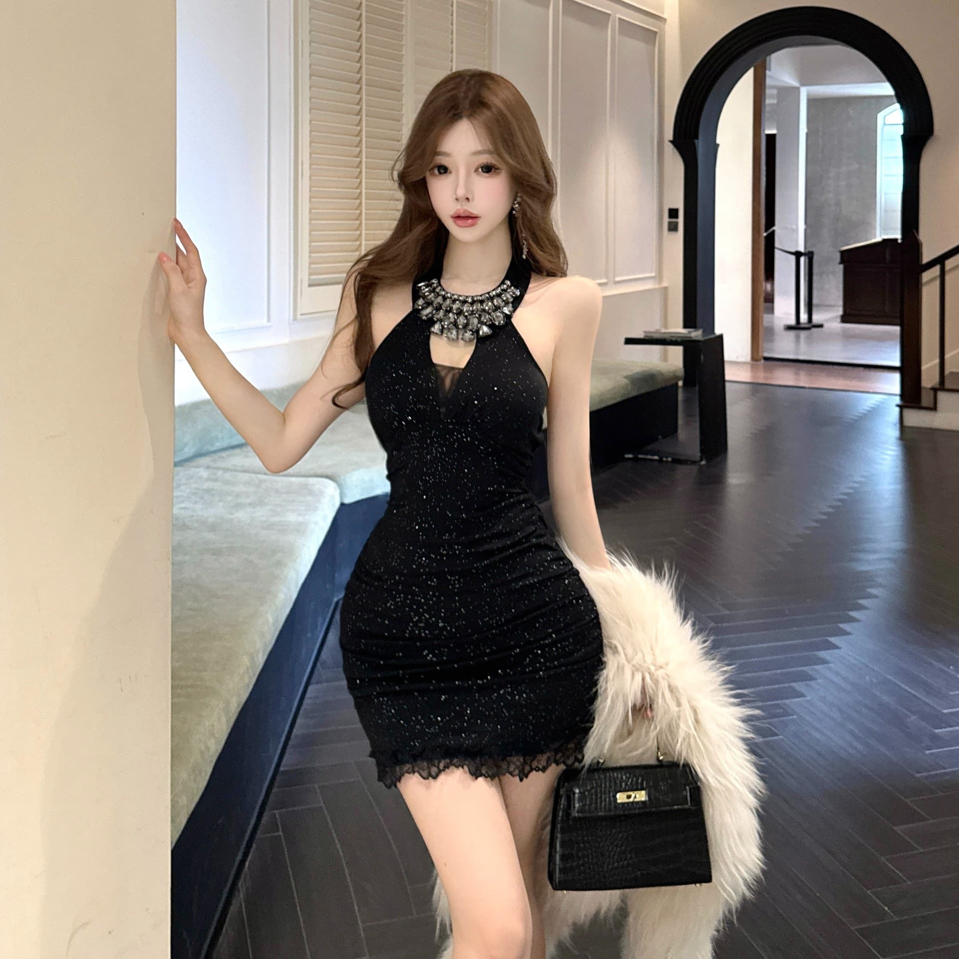 실사 비싼 가스 센스 천 골드 다이아몬드 세팅 슬립 드레스 가을 겨울 섹시함 행침 목 타이트 스커트 생일 연회 만나는 미니 스커트 이미지 5