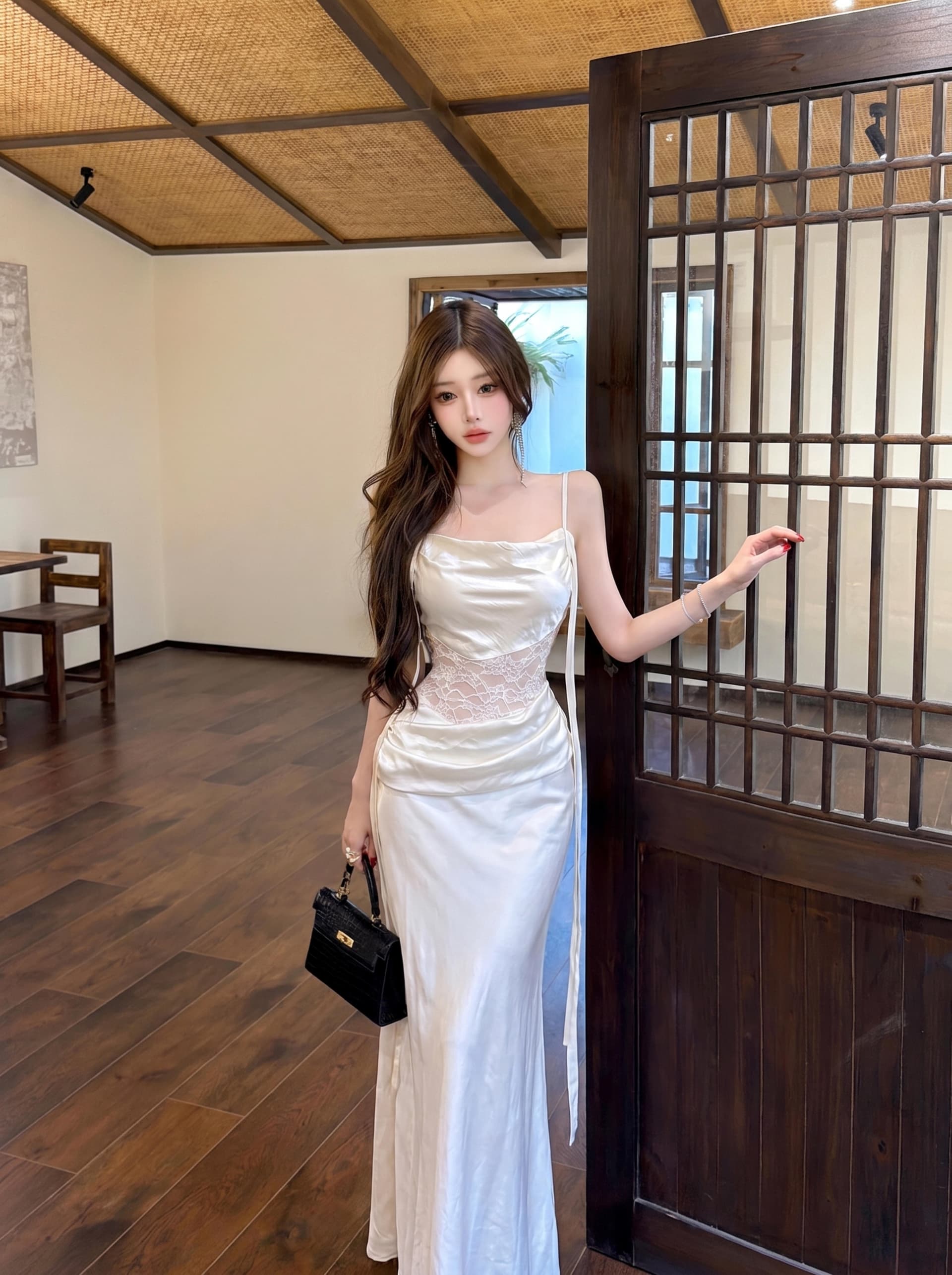 실사 품격 흔들다 칼라 레이스 조각 슬립 드레스 2026 펌프 Pleat 디자인 센스 작은 대중 슬림해 보이는 새틴 요정 롱 스커트 상세 이미지 4