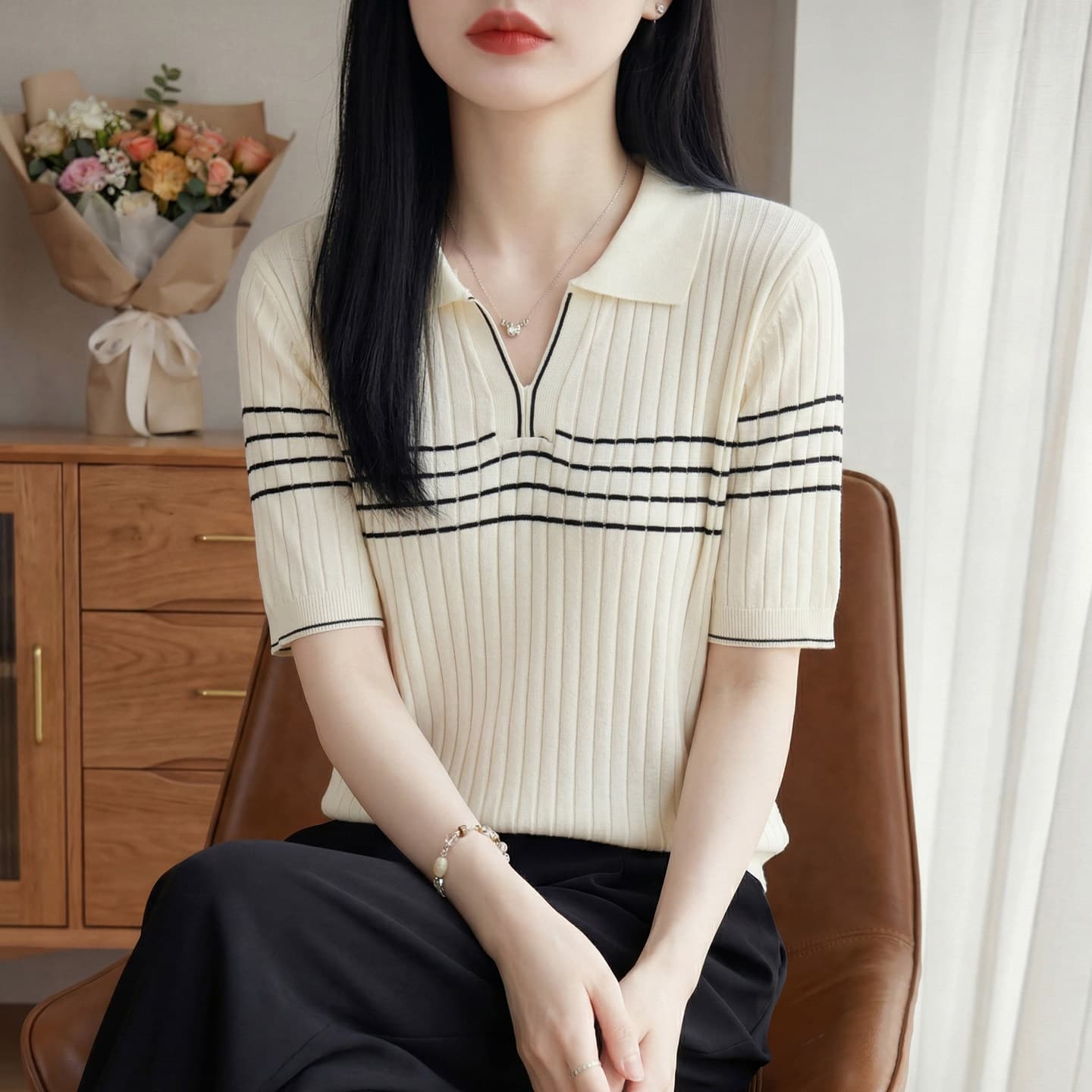 품격 긍정적 인 어깨 폴로 칼라 여름 얇은 스타일 스트라이프 니트 반팔 여성 검정색 슬림해 보이는 빅 사이즈 루즈핏 중간 소매 티셔츠 맨위 이미지 2