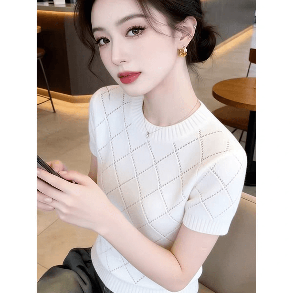 2026 여름 새로운 여성 프랑스식 사소한 패션 품격 반팔 티셔츠 다용도 슬림해 보이는 라운드 넥 니트 맨위 상세 이미지 10