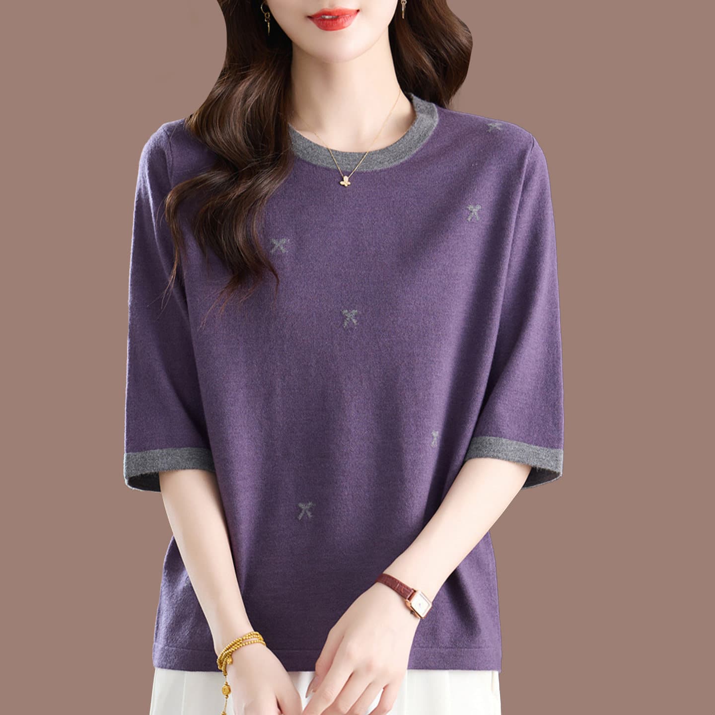중년 엄마 새로운 7부 소매 니트 스웨터 여성 가을 의상 루즈핏 빅 사이즈 얇은 스타일 뽕나무 누에 실크 중간 소매 티셔츠 맨위 상세 이미지 3
