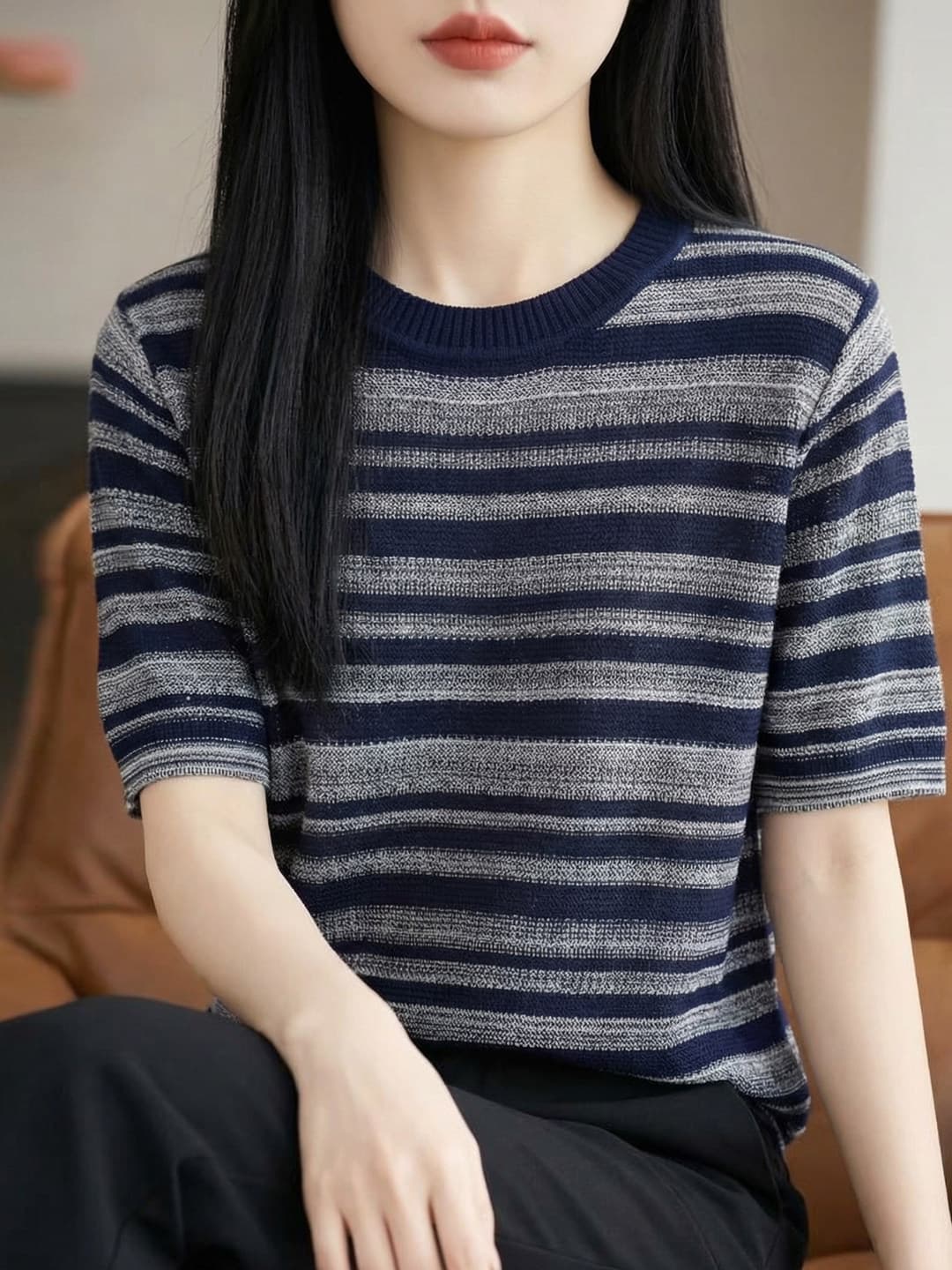 레트로 회색 파란색 얼음 실크 스트라이프 반팔 여성 니트 스웨터 여름 얇은 스타일 라운드 넥 루즈핏 슬림해 보이는 느긋한 바람 맨위 상세 이미지 3