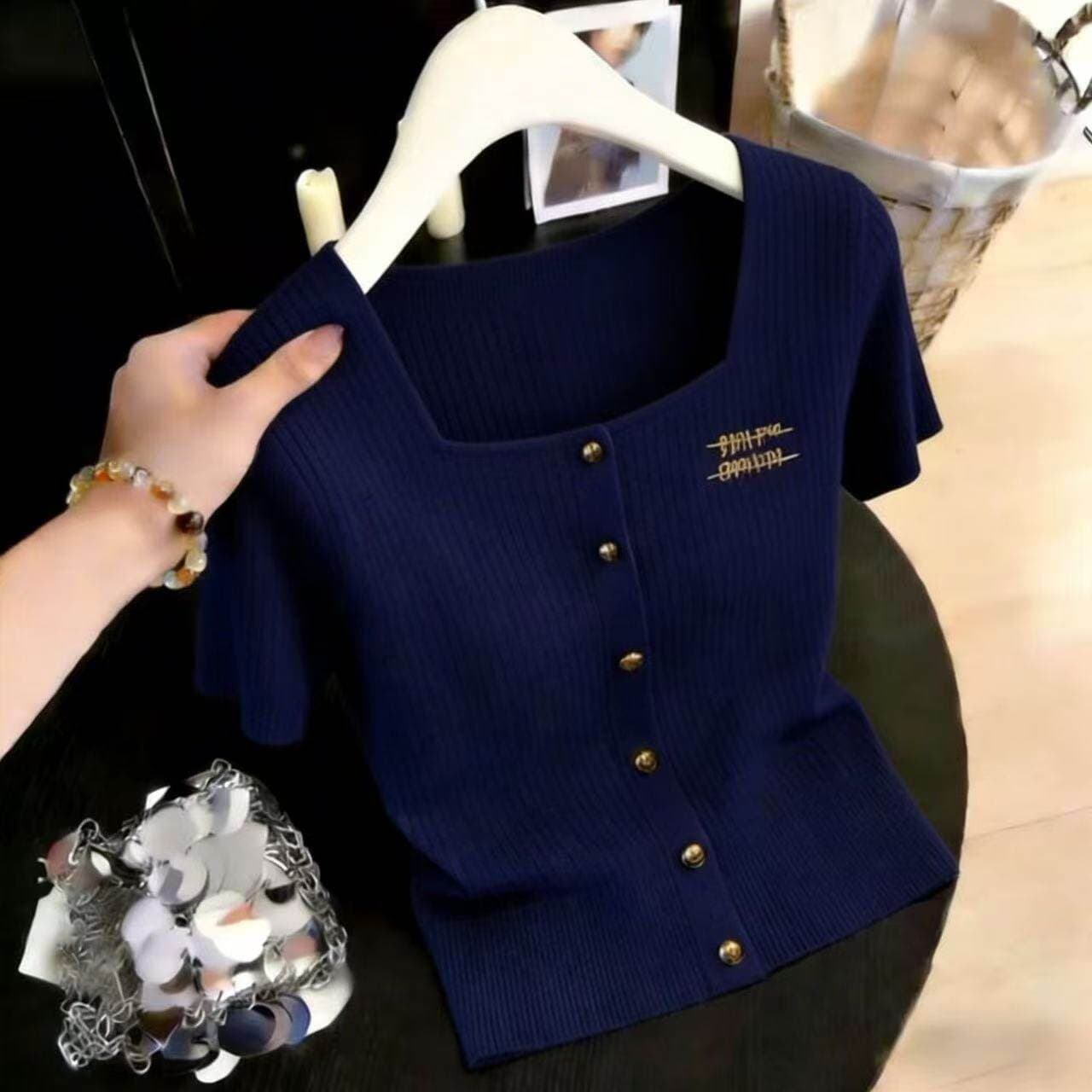 학원 스타일 광장 칼라 니트 반팔 여성 여름 새로운 긍정적 인 어깨 티셔츠 오픈 가디건 몸매 가꾸기 슬림해 보이는 느긋한 부드러운 찹쌀 맨위 상세 이미지 11