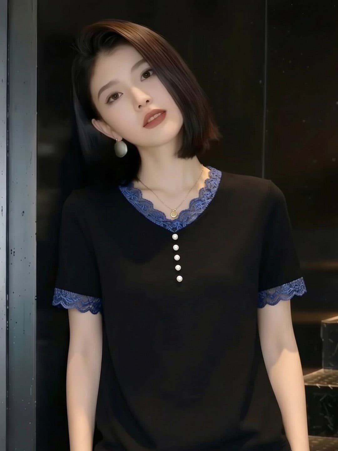 검정색 V넥 레이스 반팔 티셔츠 여성 의류 2026 여름 새로운 슬림해 보이는 연령 감소 고급 센스 빅 사이즈 여성 의류 맨위 상세 이미지 5