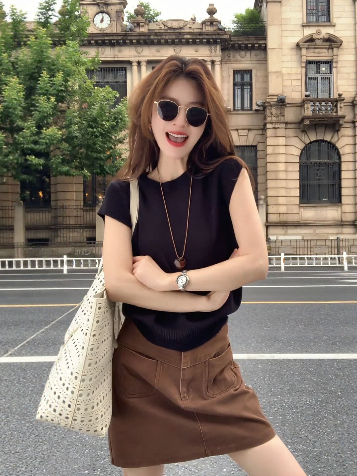 한 부서 느긋한 바람 라운드 넥 작은 날다 소매 맨위 여성 2026 여름 드레스 새로운 화이트 루즈핏 슬림해 보이는 자이언트 잘 생긴 티셔츠 이미지 2