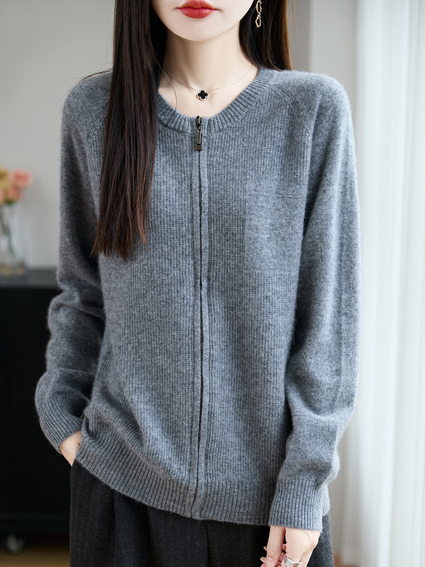 루즈핏 라운드 넥 양모 여성 코트 2026 가을 겨울철 느긋한 양모 지퍼 오픈 가디건 다용도 캐주얼 니트 맨위 상세 이미지 4