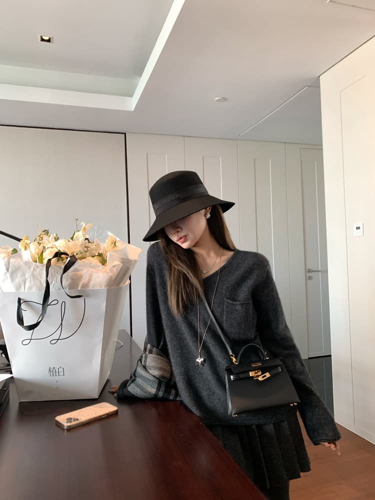 편안함 부드러운 찹쌀 양모 토끼털 혼방 무봉제 캠코더 ji ~까지 평범한 게으른 V넥 니트 스웨터 이미지 4