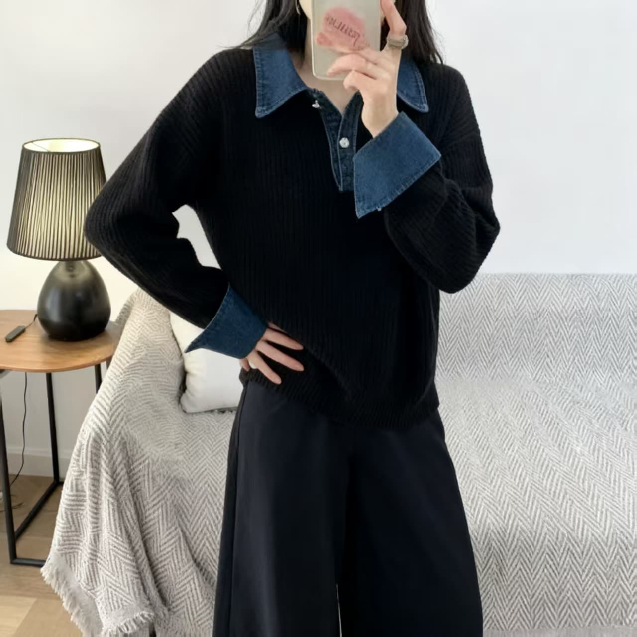 한 부서 chic 서리가 내린 부서 배색 데님 패치워크 POLO 칼라 긴팔 스웨터 여자 2026 가을 겨울 새로운 맨위 여성 상세 이미지 6