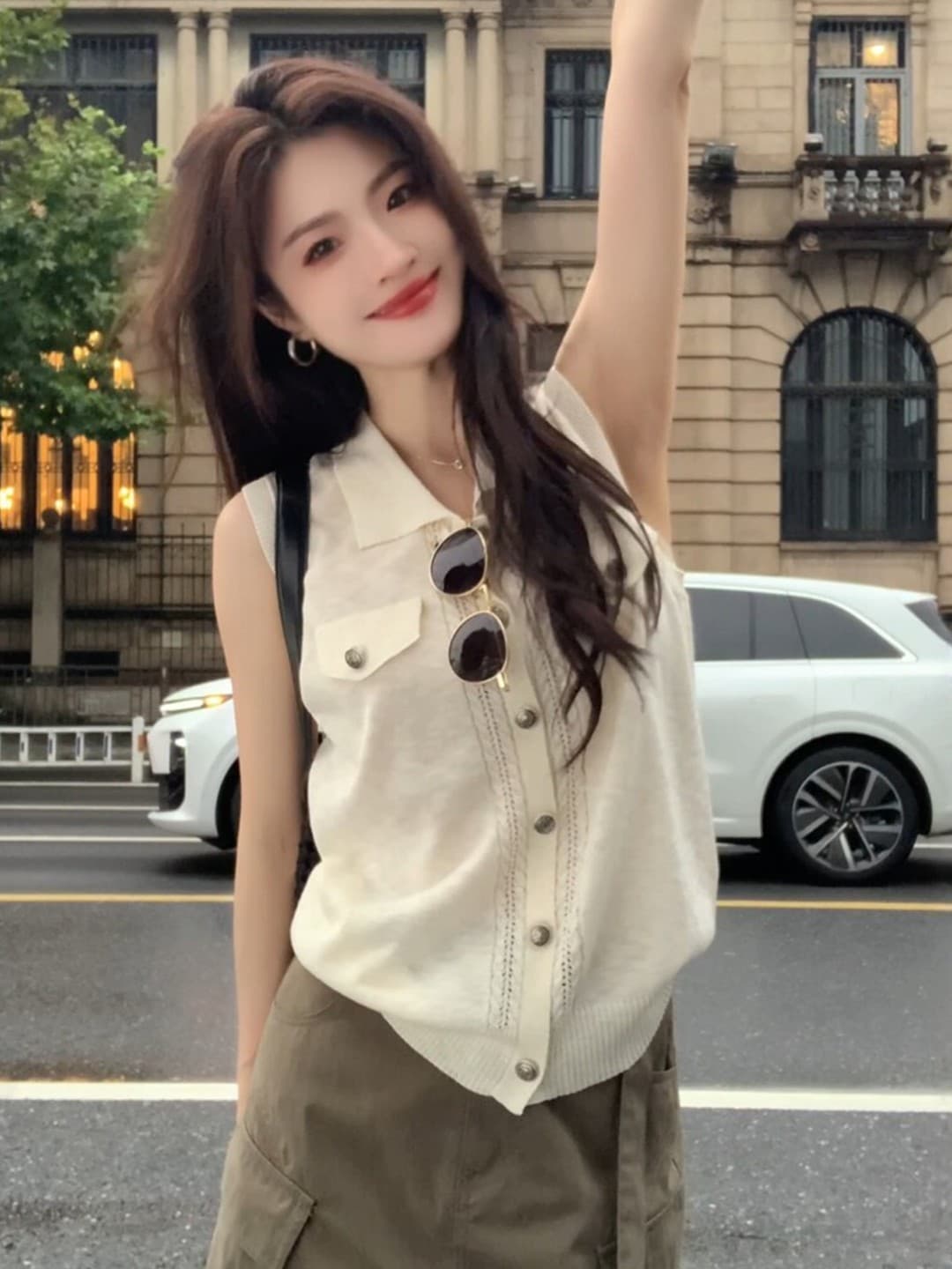 POLO 칼라 민소매 니트 스웨터 여성 2026 여름 새로운 세련된 착용 가져 가라. 싱글 줄 버튼 슬림해 보이는 맨위