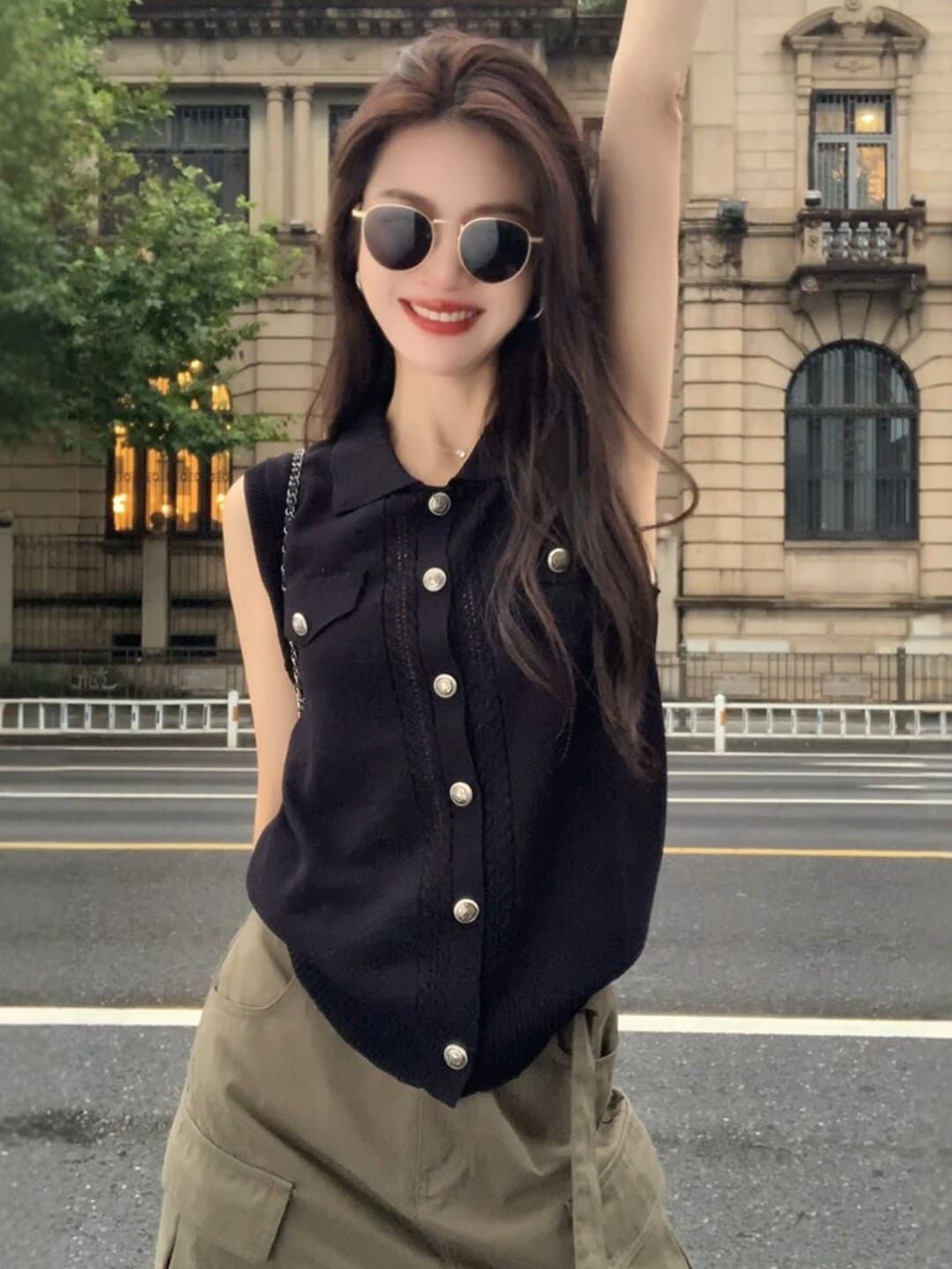 POLO 칼라 민소매 니트 스웨터 여성 2026 여름 새로운 세련된 착용 가져 가라. 싱글 줄 버튼 슬림해 보이는 맨위 상세 이미지 4