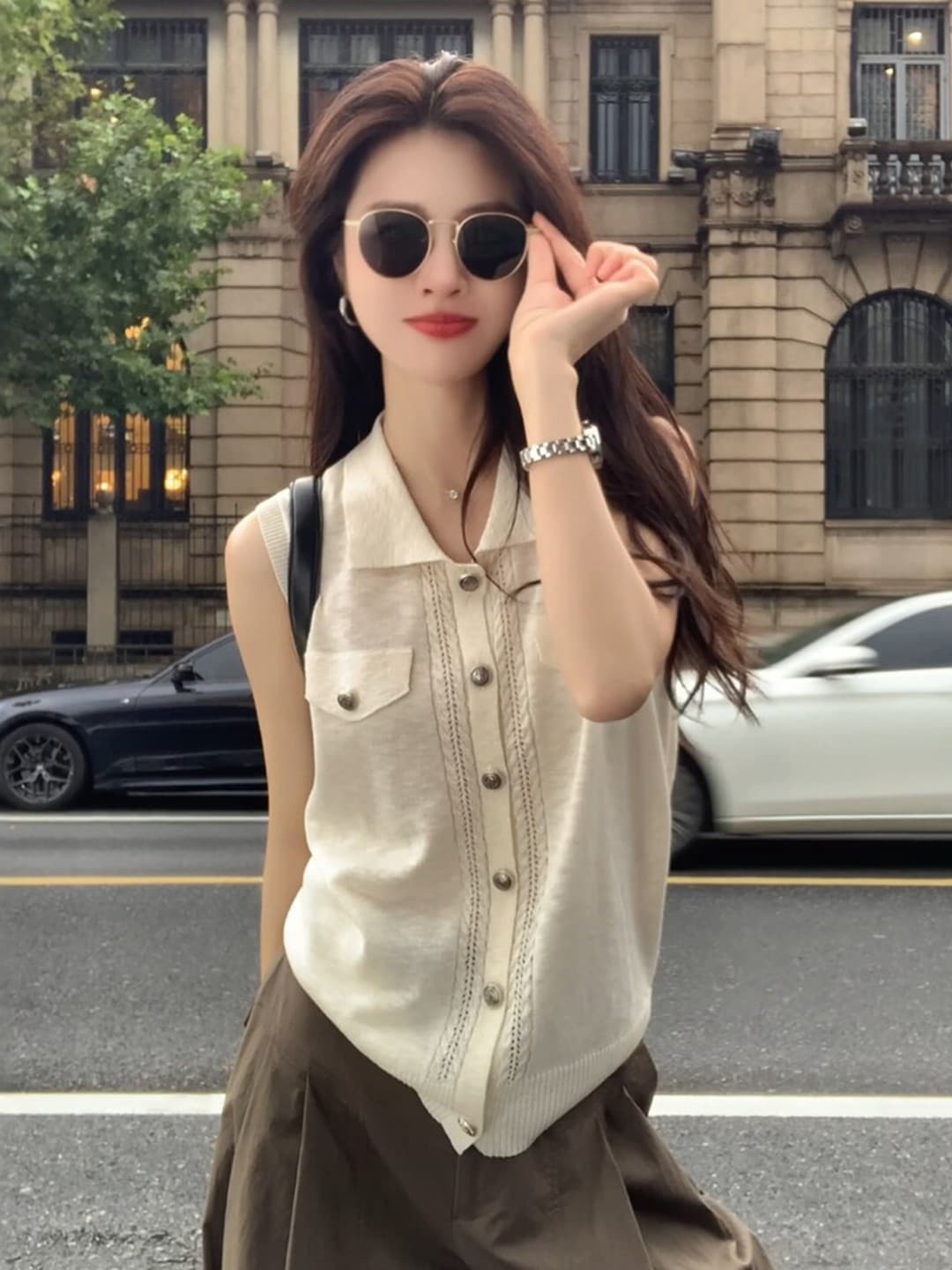 POLO 칼라 민소매 니트 스웨터 여성 2026 여름 새로운 세련된 착용 가져 가라. 싱글 줄 버튼 슬림해 보이는 맨위 상세 이미지 5