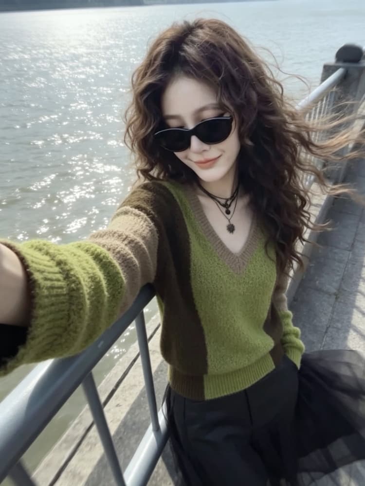 겨울 한 부서 루즈핏 느긋한 바람 녹색 스웨터 고급 외국 가스 연령 감소 자이언트 잘 생긴 배색 V넥 니트 스웨터 여성 이미지 2