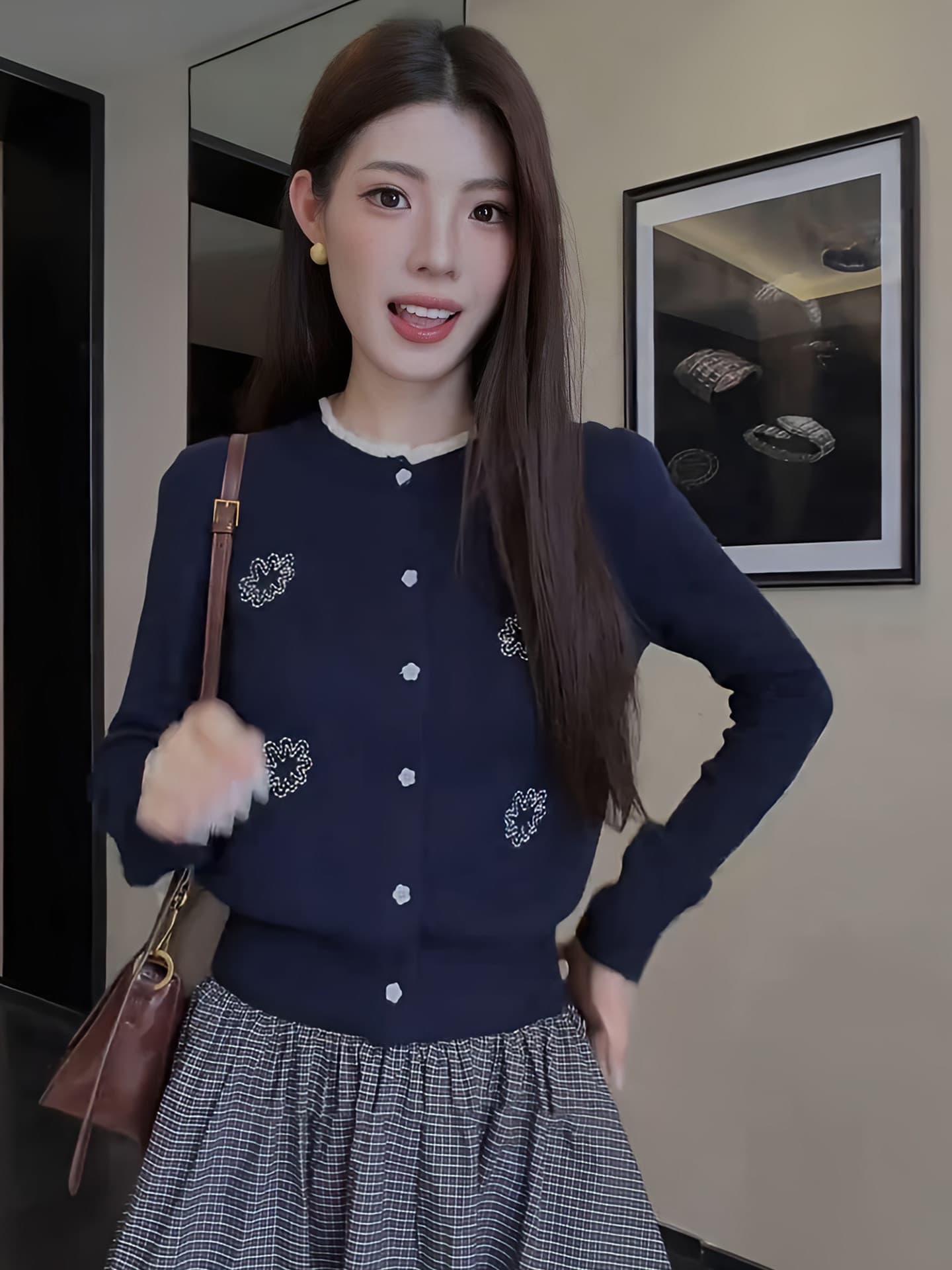 한 부서 블루 색상 라운드 넥 자카드 단추 니트 스웨터 여성 가을 착용 가져 가라. 아름다운 작은 키 외출용 몸매 가꾸기 맨위 이미지 3