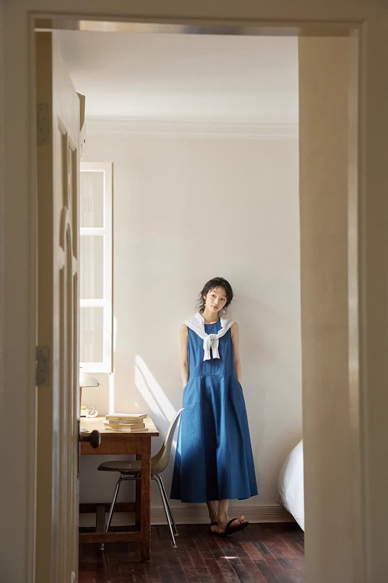 산 섬 목가적 인 엄마 여름 파란색 우아함 레트로 그는 벤 바람 드레스 미니멀리즘 라운드 넥 슬림해 보이는 중간 길이 치마 상세 이미지 5