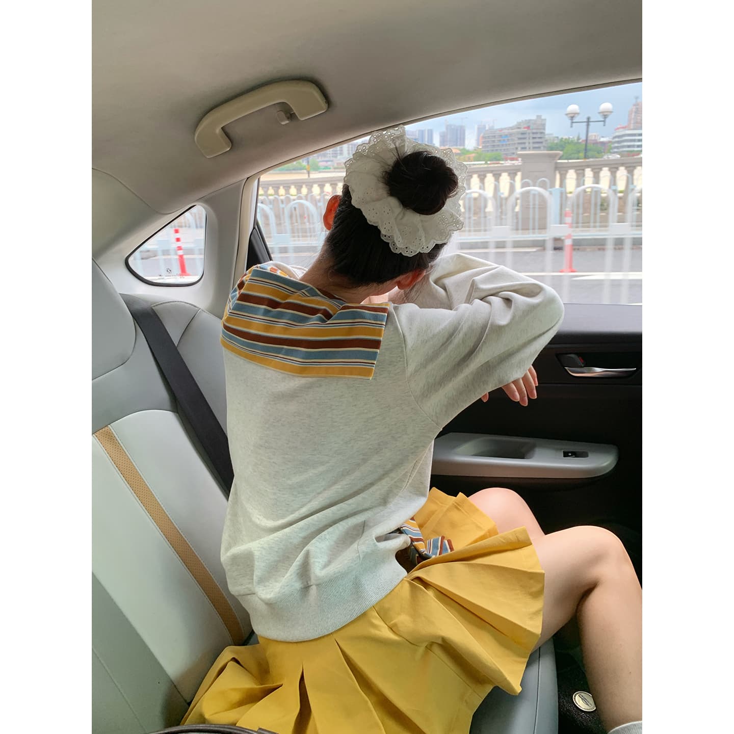긴팔 티셔츠 후드티 여성 가을 새로운 트렌디 스트라이프 숄 페이크 레이어드 루즈핏 V넥 한국 스타일 맨위 상세 이미지 5