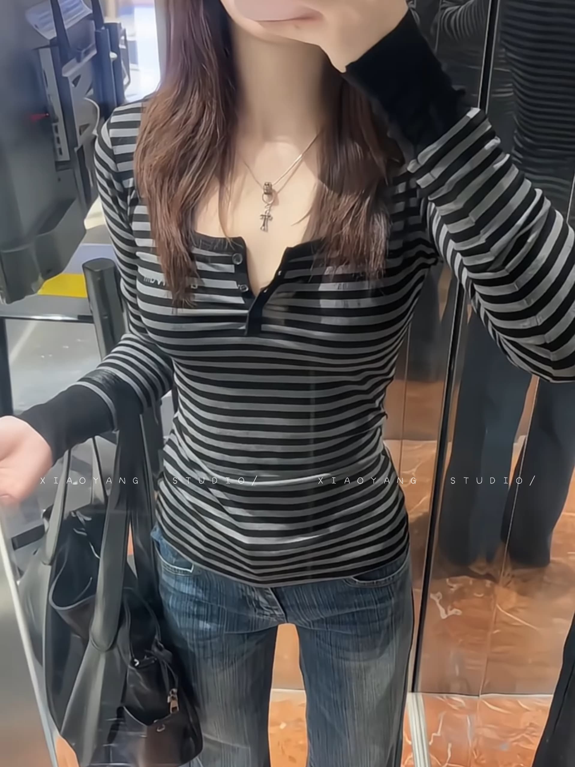 긴팔 티셔츠 기본 셔츠 여성 봄 가을 얇은 새로운 아메리칸 스트라이프 긍정적 인 어깨 몸매 가꾸기 단추 u 칼라 맨위 상세 이미지 12