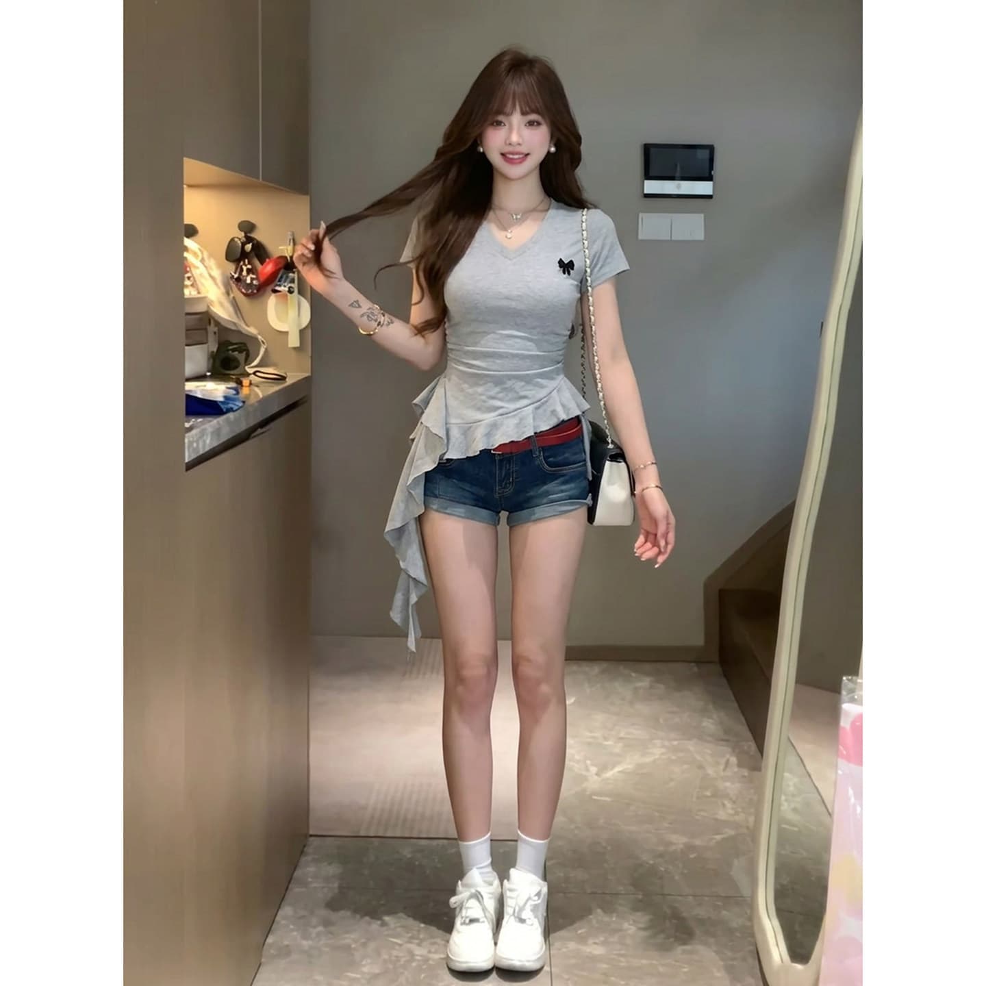 순면 리브 220 그램 반팔 티셔츠 여성 의류 여름 새로운 리본 나비 매듭 슬림해 보이는 V넥 맨위 상세 이미지 5