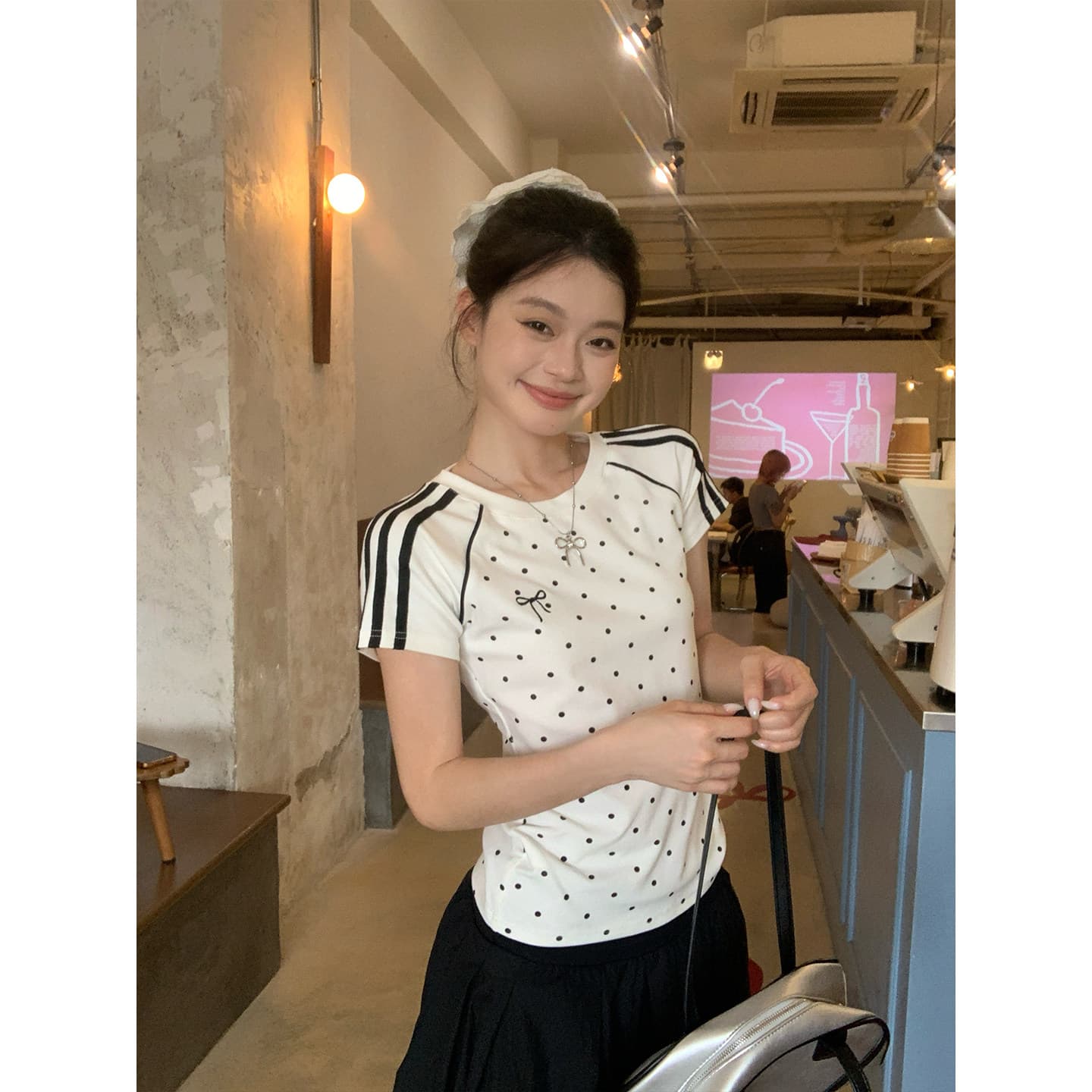 반팔 티셔츠 여성 의류 여름 새로운 트렌디 한 부서 디자인 센스 스트라이프 도트 무늬 자수 라운드 넥 맨위 이미지 3