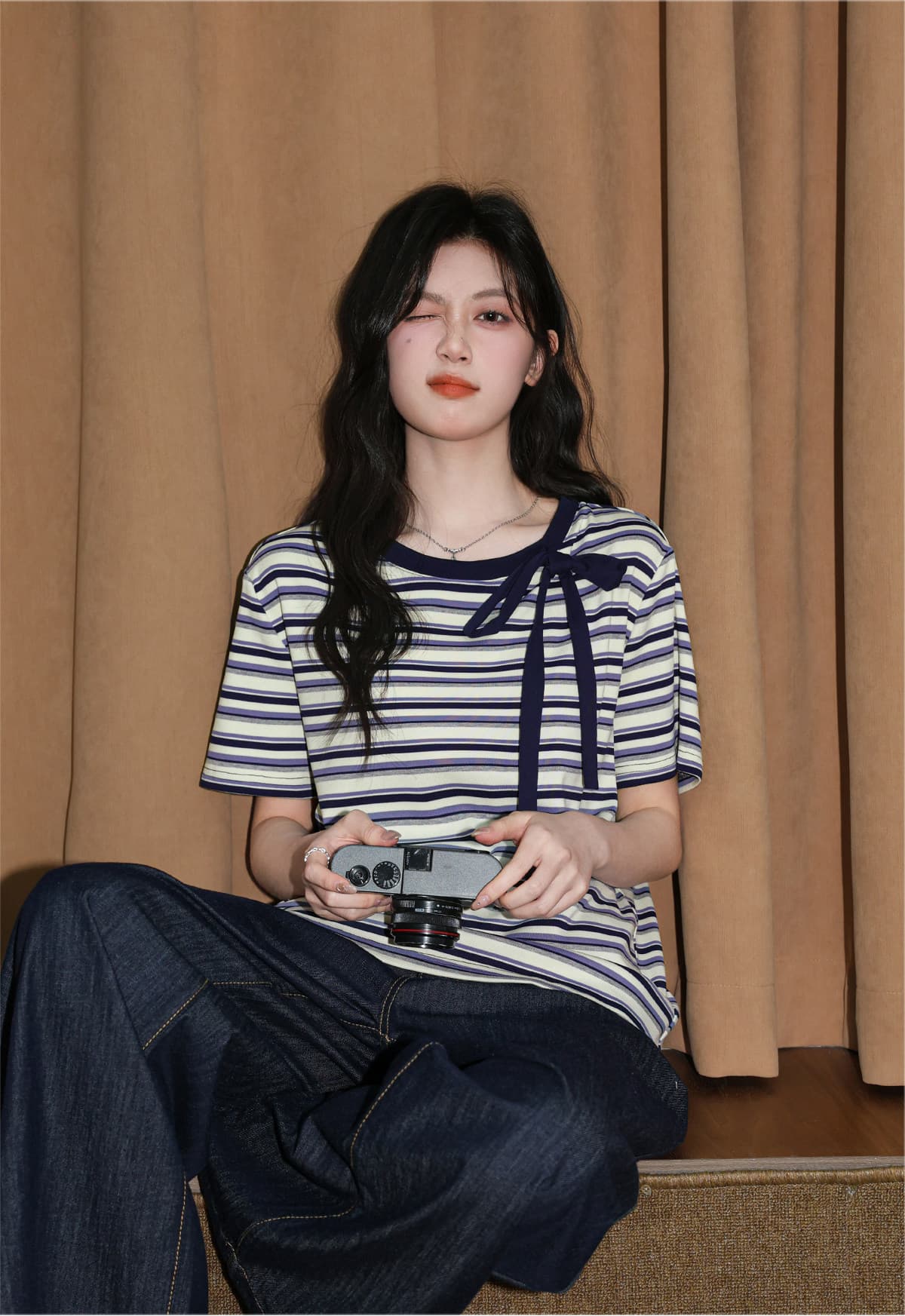 반팔 티셔츠 여성 의류 여름 루즈핏 한 부서 디자인 센스 아메리칸 스트라이프 스트랩 배색 비스듬한 칼라 맨위 상세 이미지 7