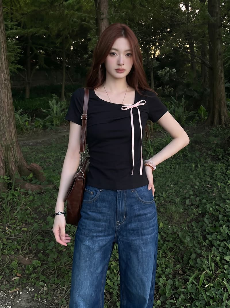 반팔 티셔츠 여성 의류 여름 새로운 디자인 센스 단색 몸매 가꾸기 슬림해 보이는 나비 매듭 비스듬한 칼라 맨위 이미지 2